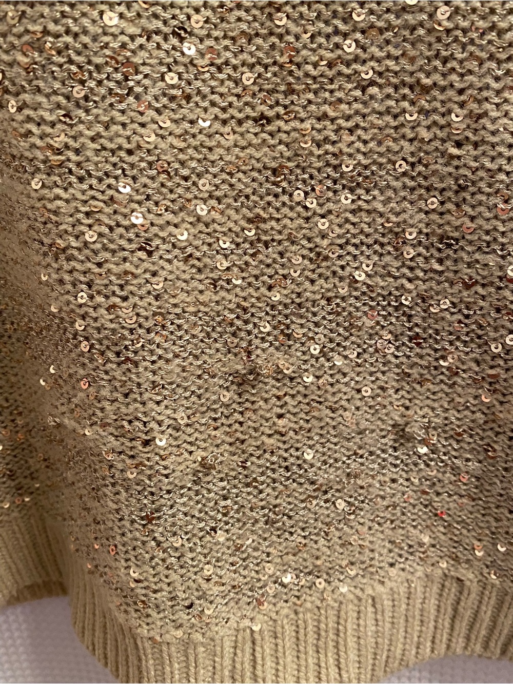 Rare Neutral Farm Rio Golden Sequin V-Neck Cardigan - Picture 5 of 8